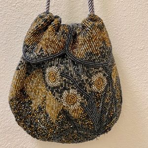 Vintage beaded daisy draw string bag